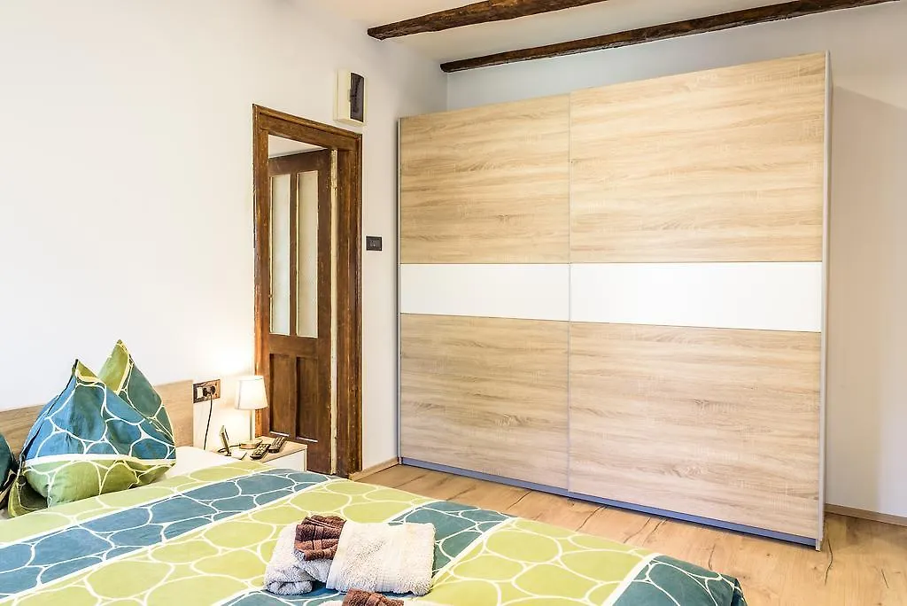 Apartment Studio-25 Rijeka