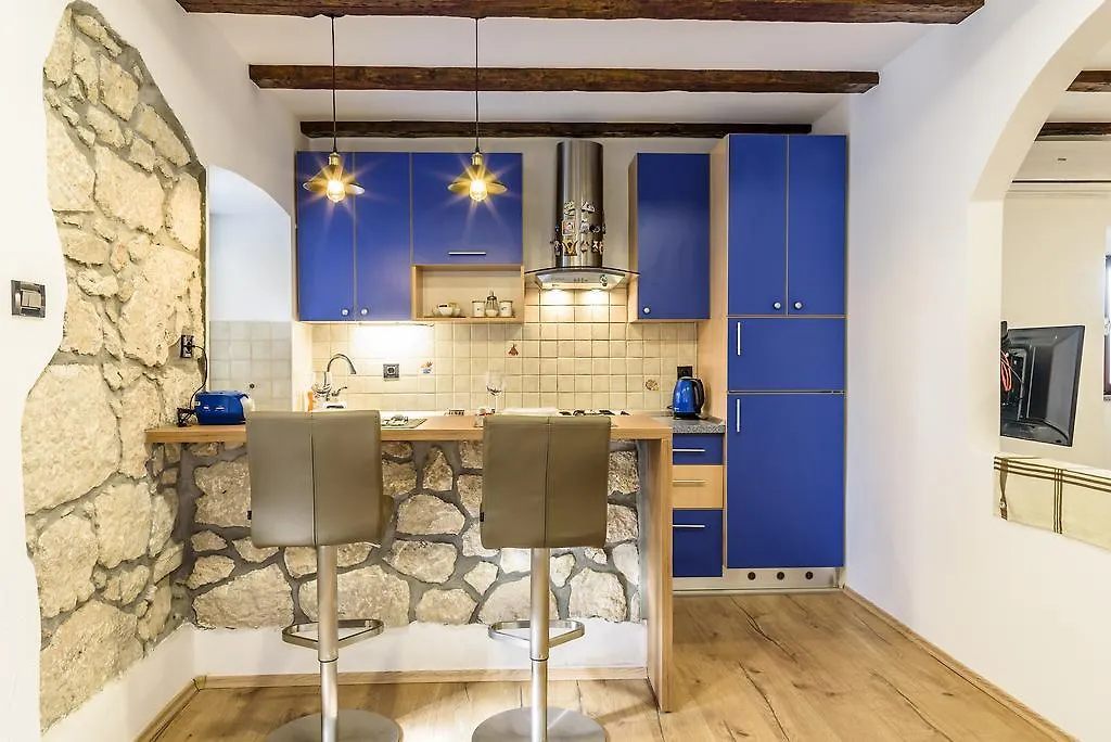 Apartment Studio-25 Rijeka