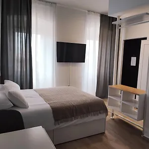  Apartment Agostini - With Self Check-in - Paid Parking Inside