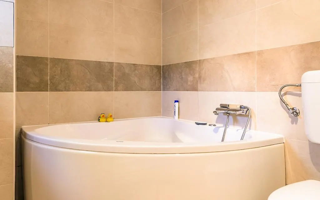 Apartment Studio-25 Rijeka
